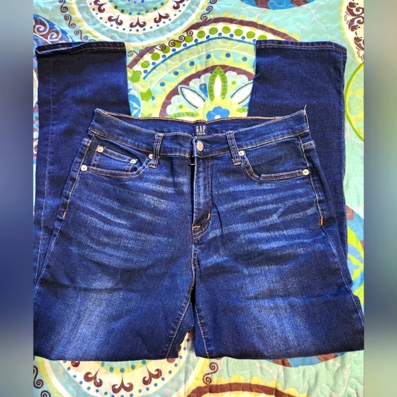 GAP Denim - Womens girlfriend gap jean